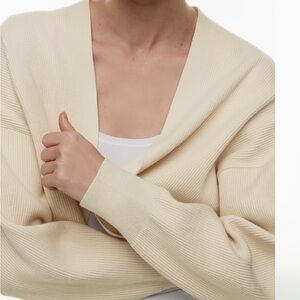 Aritzia babaton decision shrug size xs